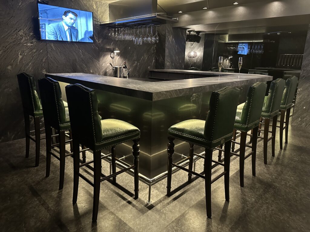 大森ガールズバー